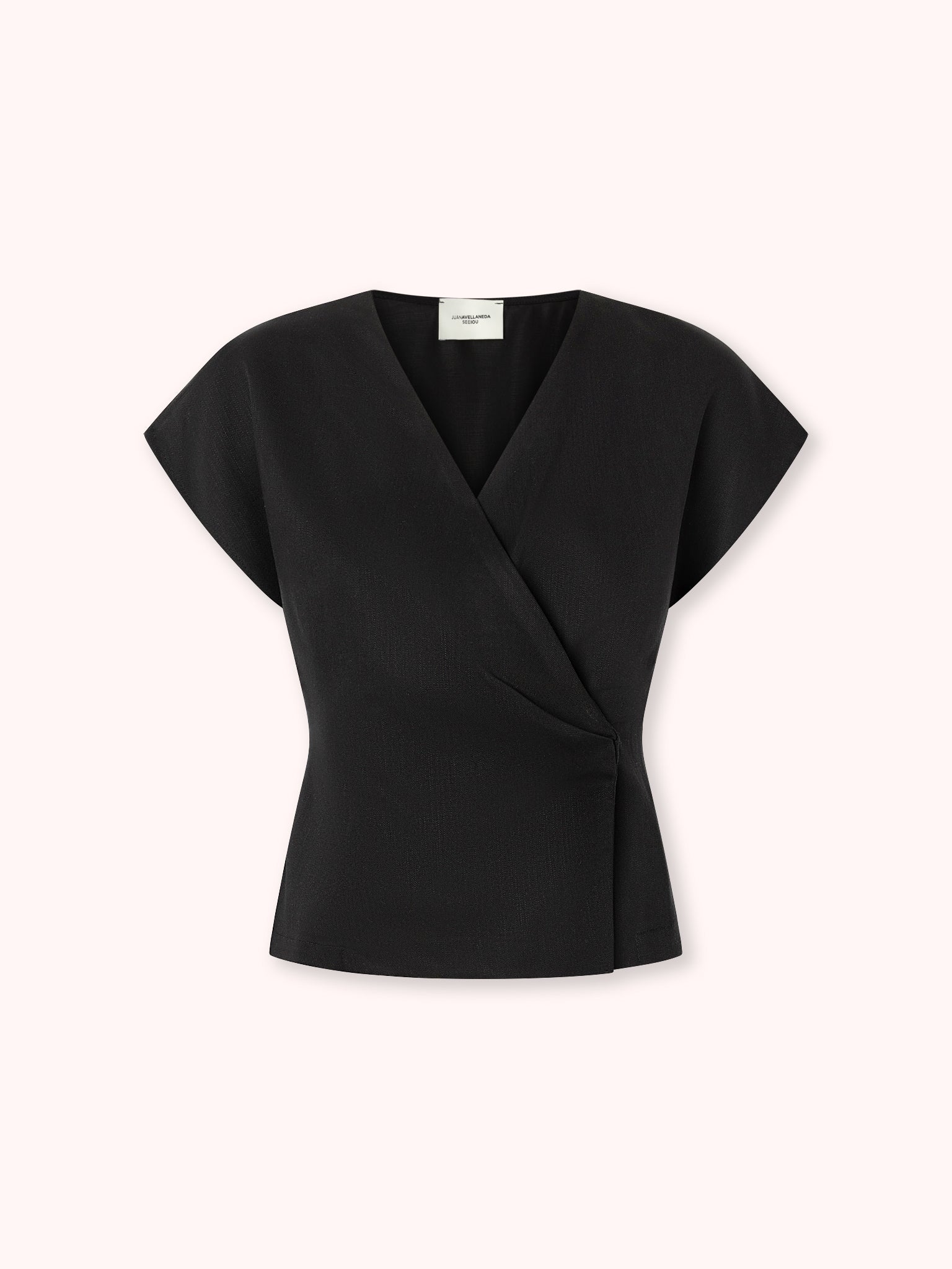 TOP CRUZADO CON ESCOTE PICO NEGRO
