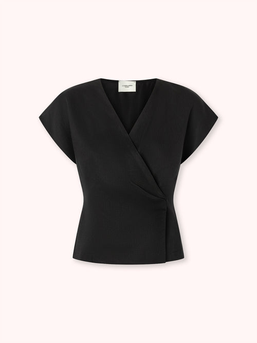 TOP CRUZADO CON ESCOTE PICO NEGRO