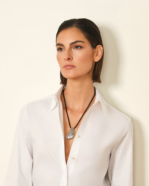 COLLAR OVALADO METÁLICO PLATEADO
