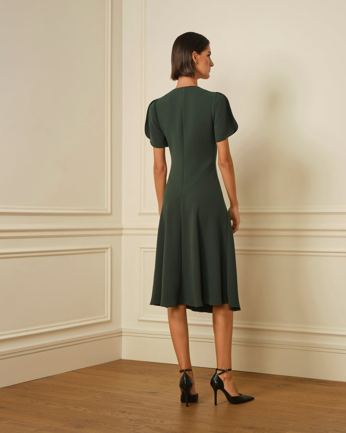 VESTIDO MIDI NUDO VERDE