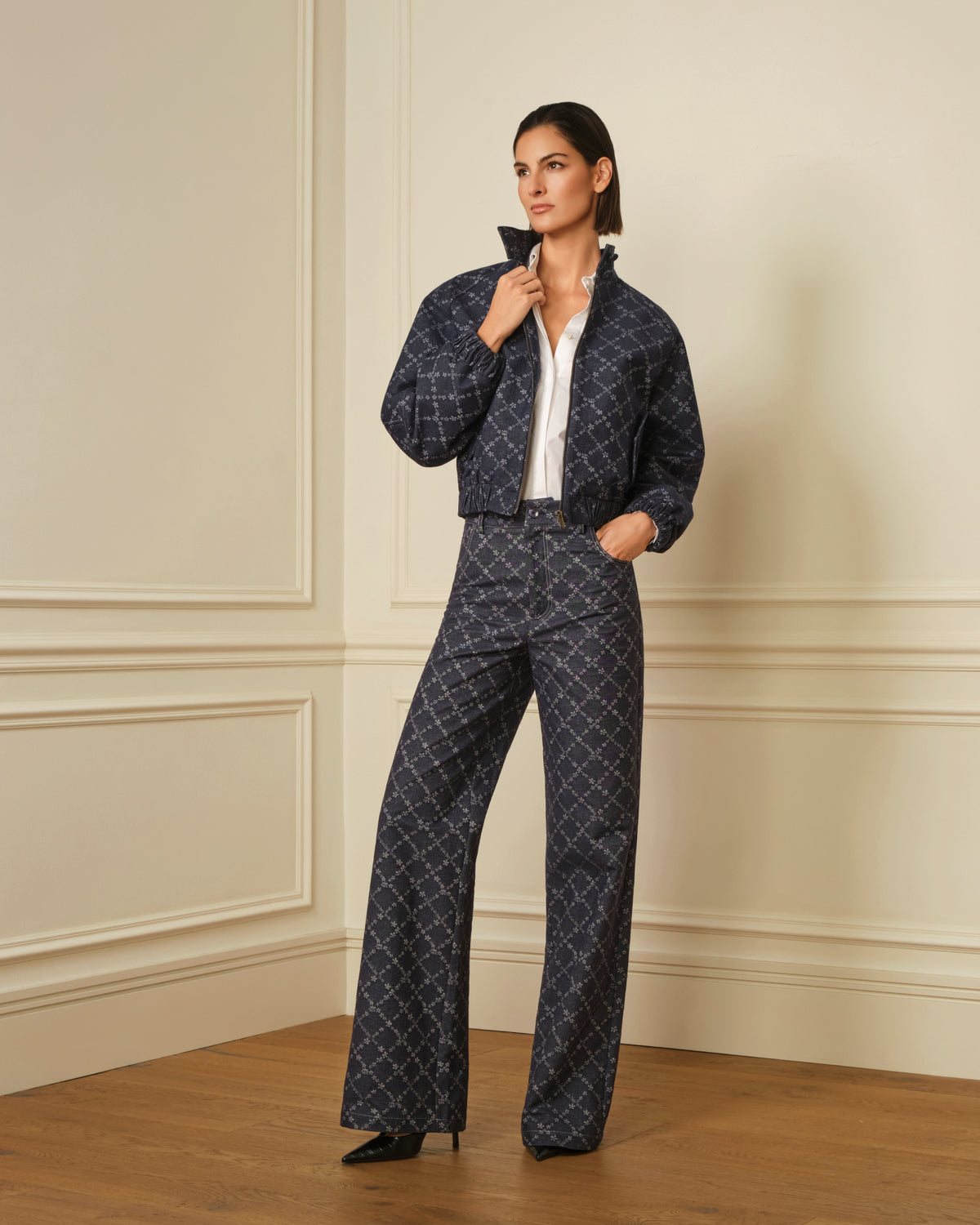 PANTALÓN RECTO FLORAL DENIM