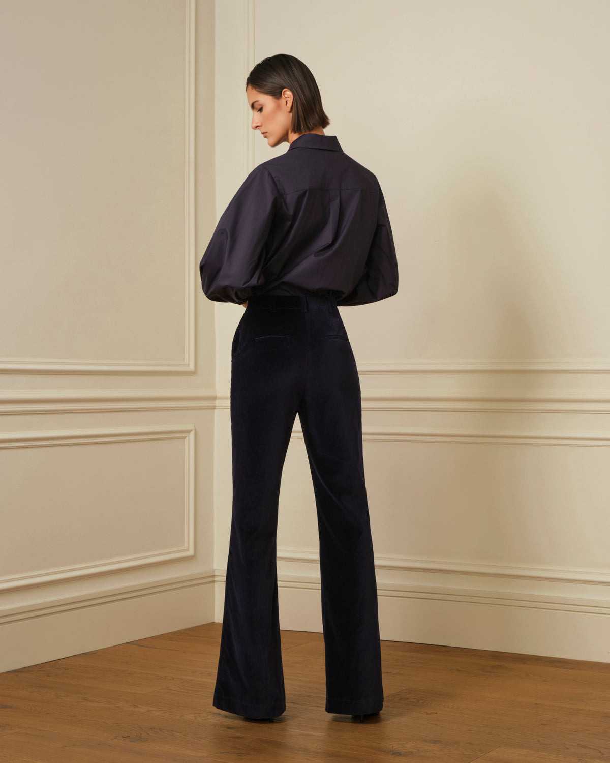 PANTALÓN FLARE DE TERCIOPELO NAVY