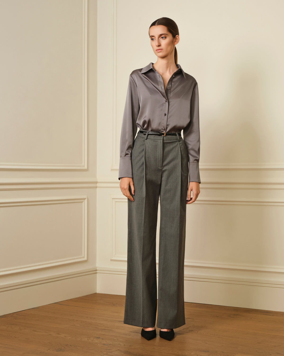 PANTALÓN RECTO GRIS
