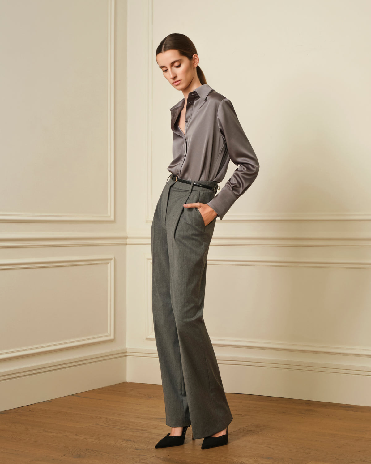 CAMISA SATINADA GRIS