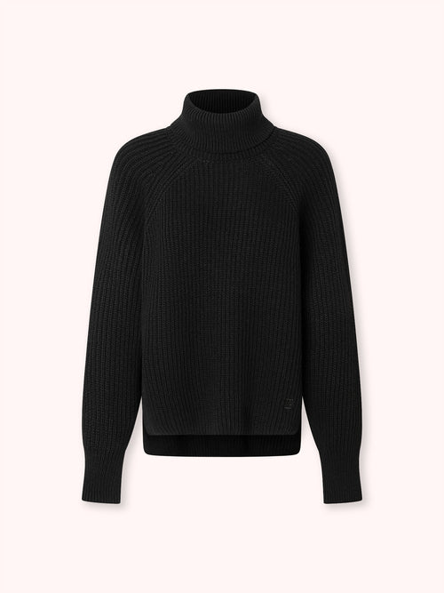 SUÉTER DE CUELLO ALTO NEGRO