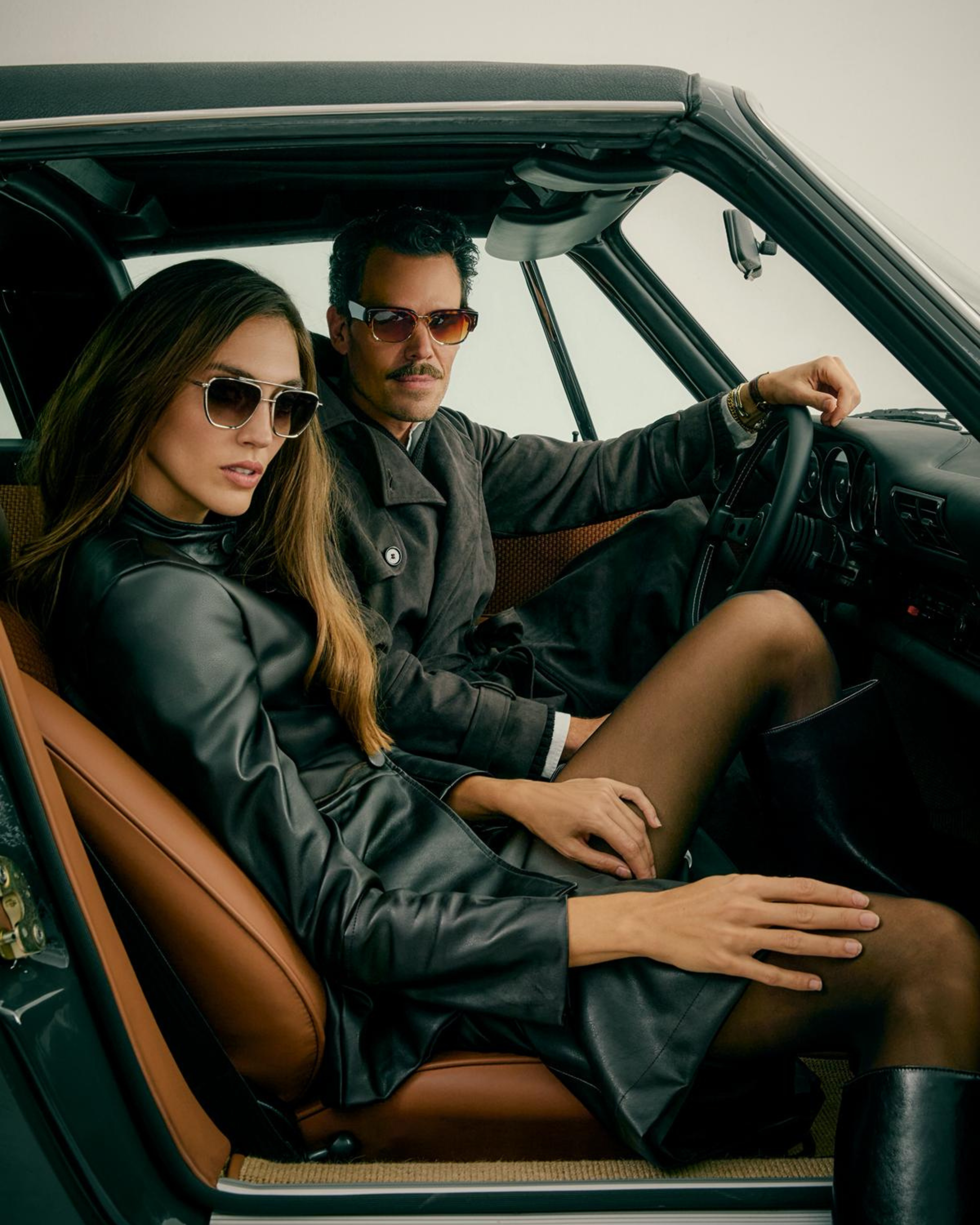 BLAZER CUELLO MAO EFECTO PIEL MARRÓN