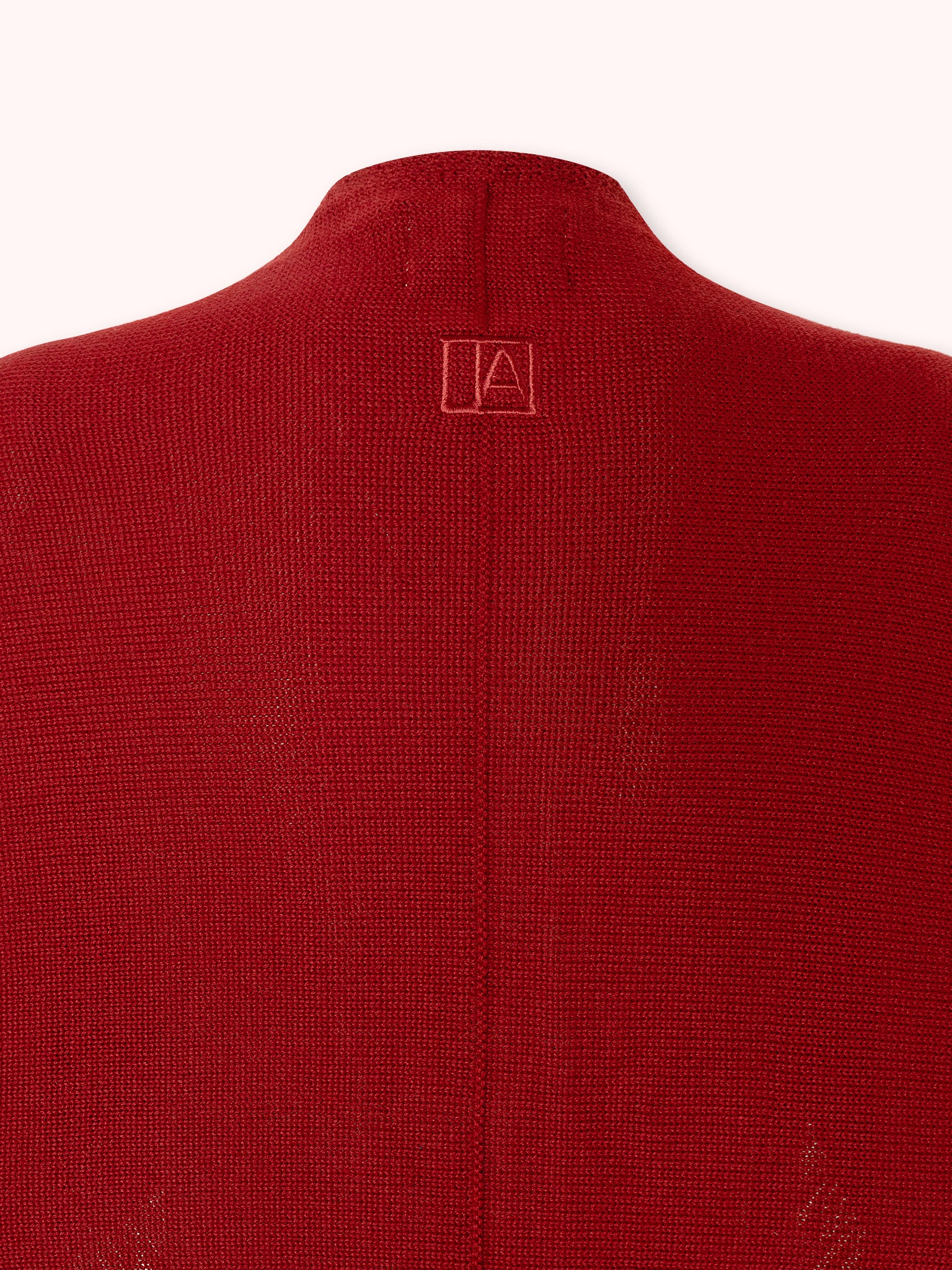 CAPA DE PUNTO FINO CON FLECOS ROJO