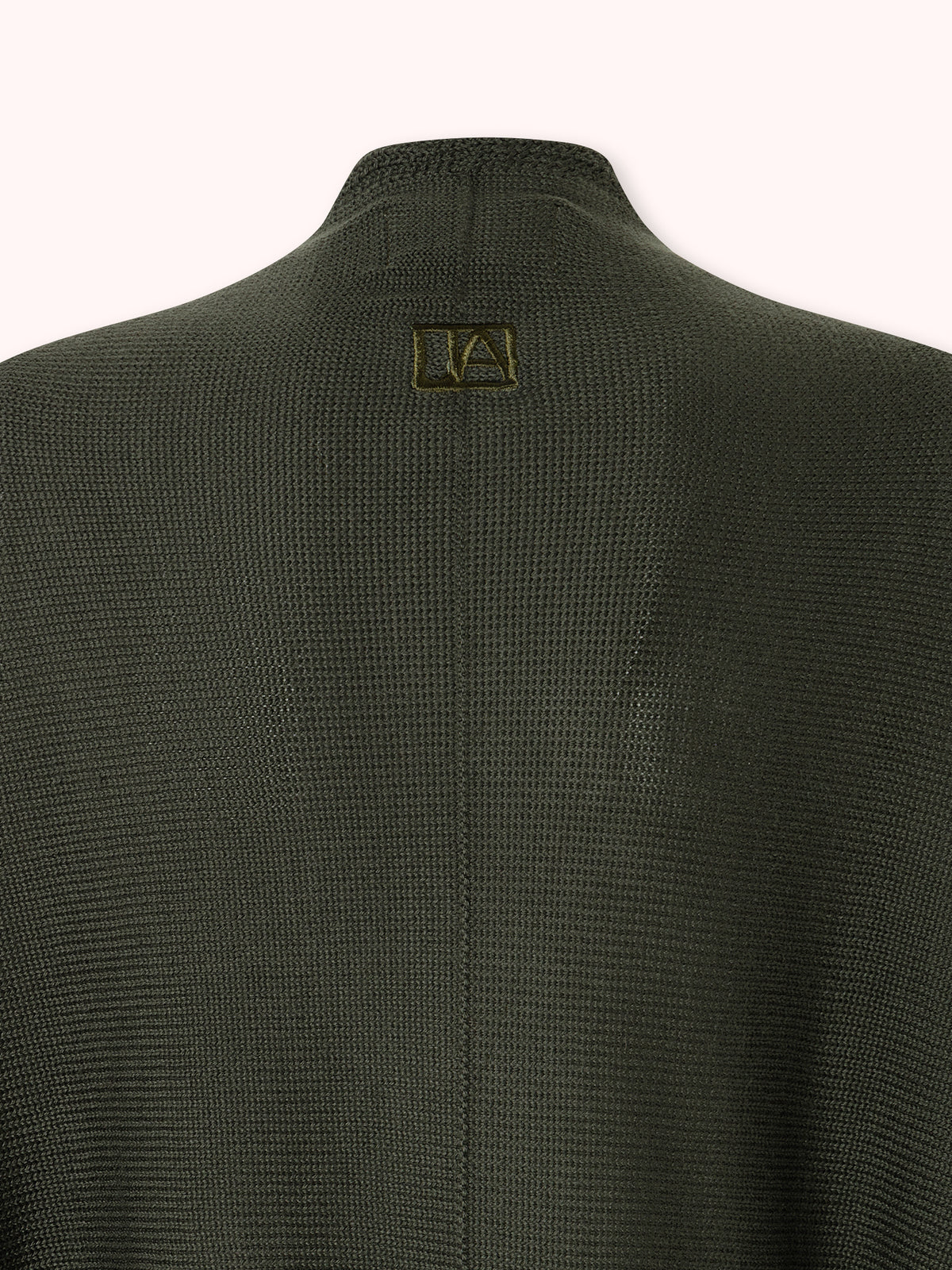 CAPA DE PUNTO FINO CON FLECOS VERDE