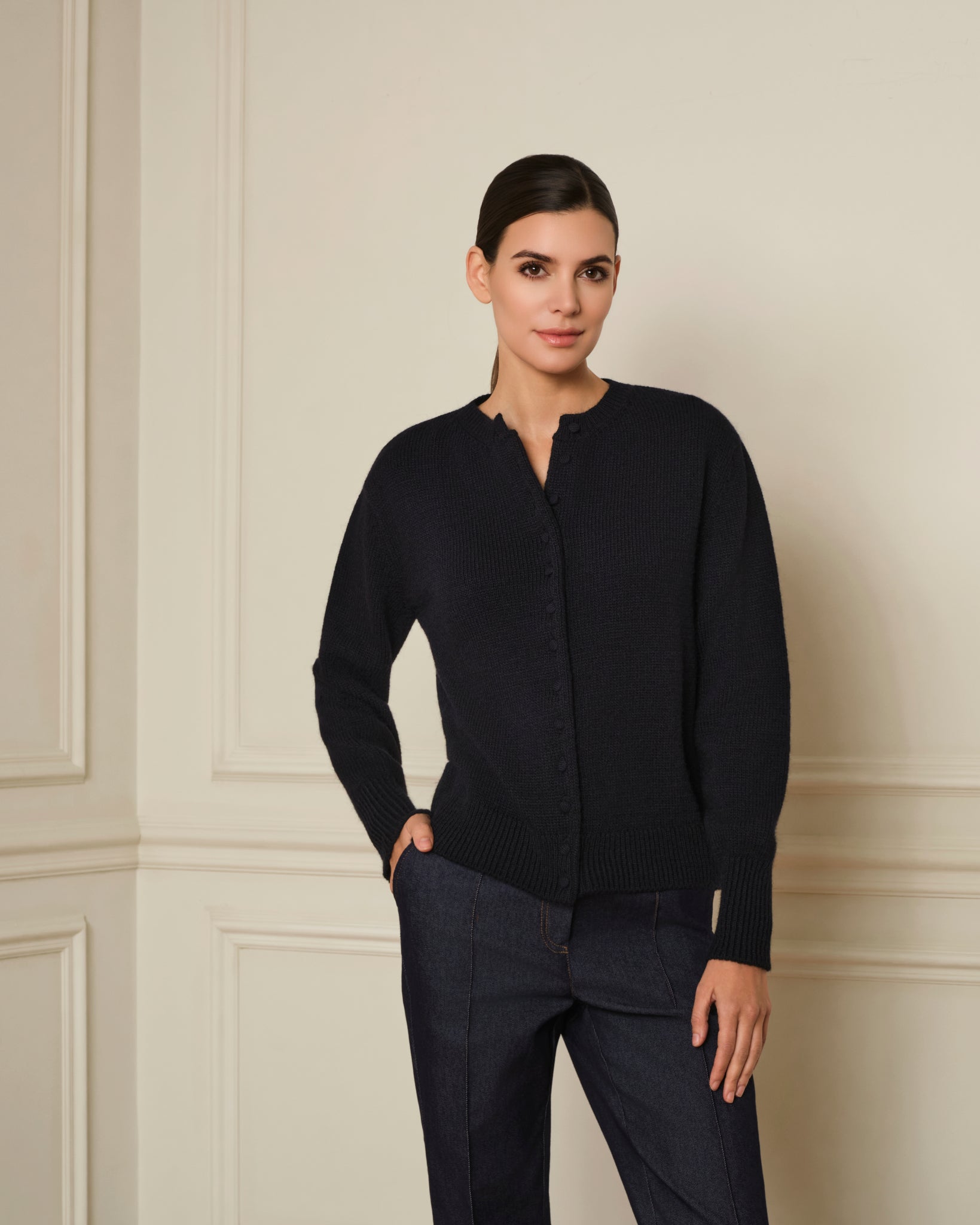 CÁRDIGAN DE BOTONES FORRADOS AZUL MARINO