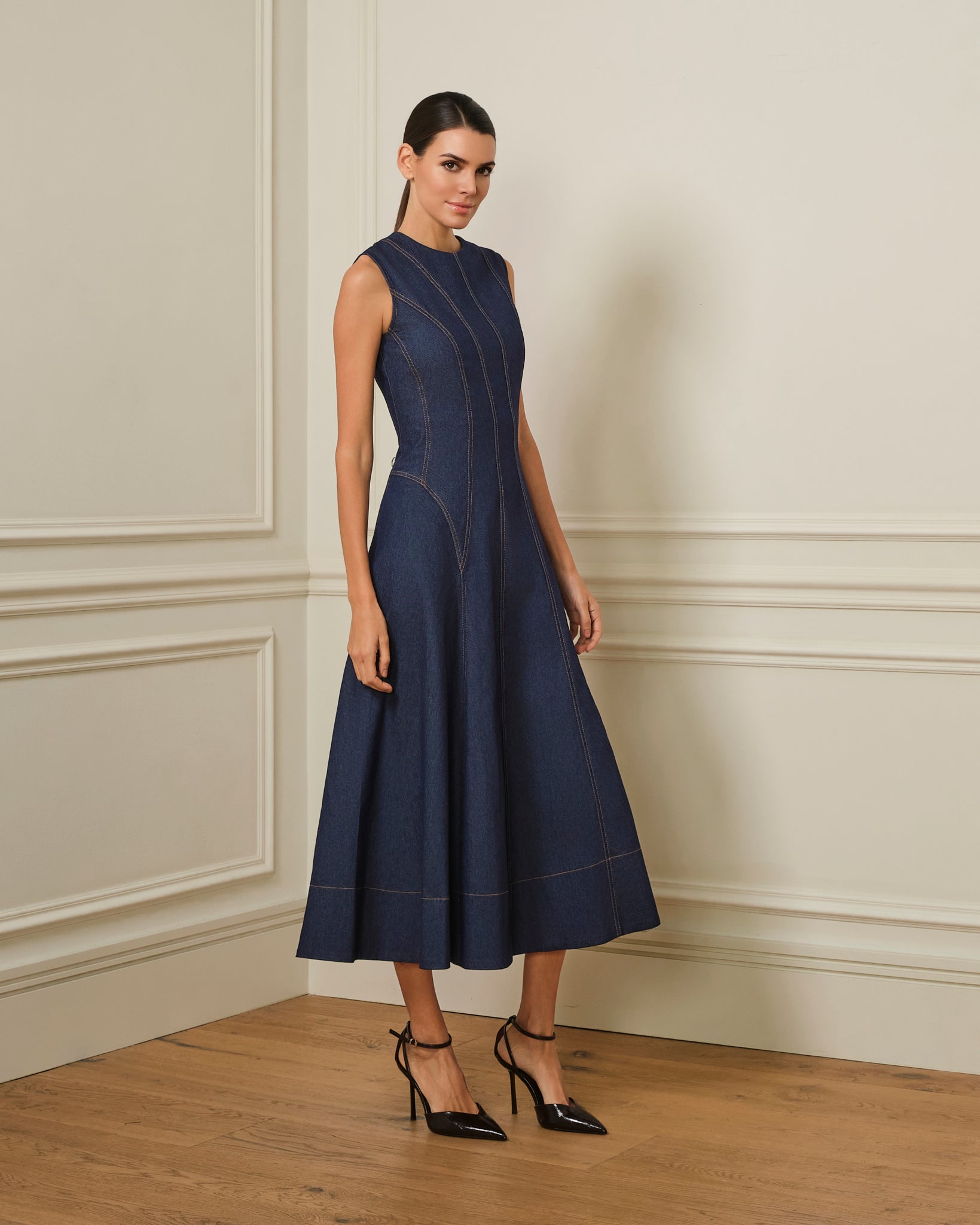 VESTIDO MIDI DENIM CON COSTURAS VISTAS AZUL
