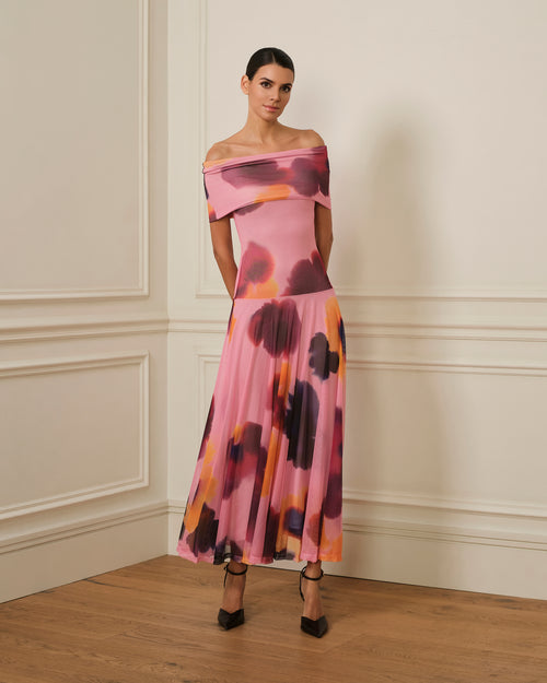 VESTIDO OFF SHOULDER DE TUL ESTAMPADO