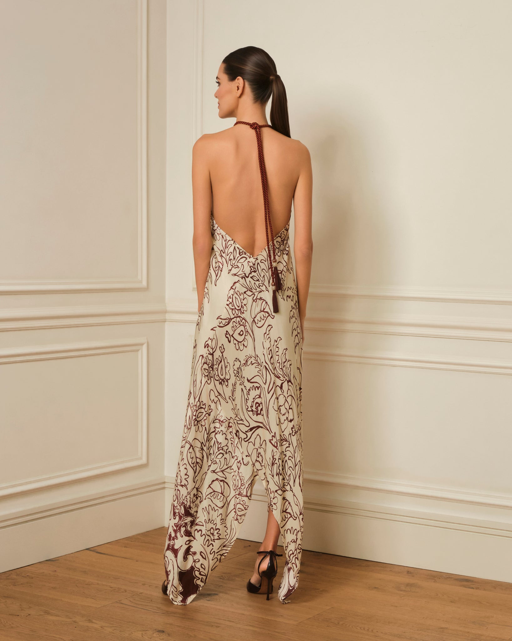 VESTIDO HALTER ASIMETRICO ESTAMPADO CRUDO