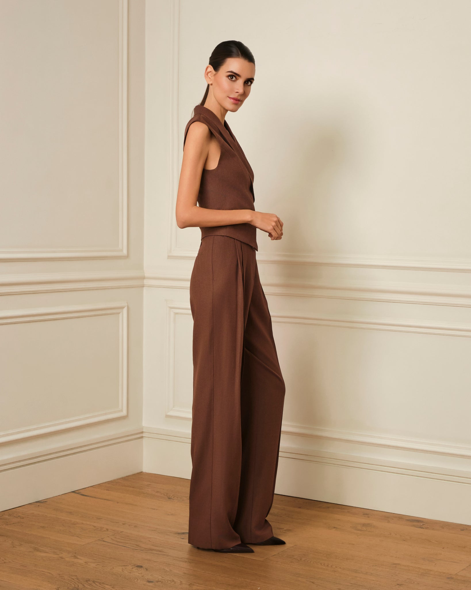 PRE-ORDER CHALECO CRUZADO MARRÓN