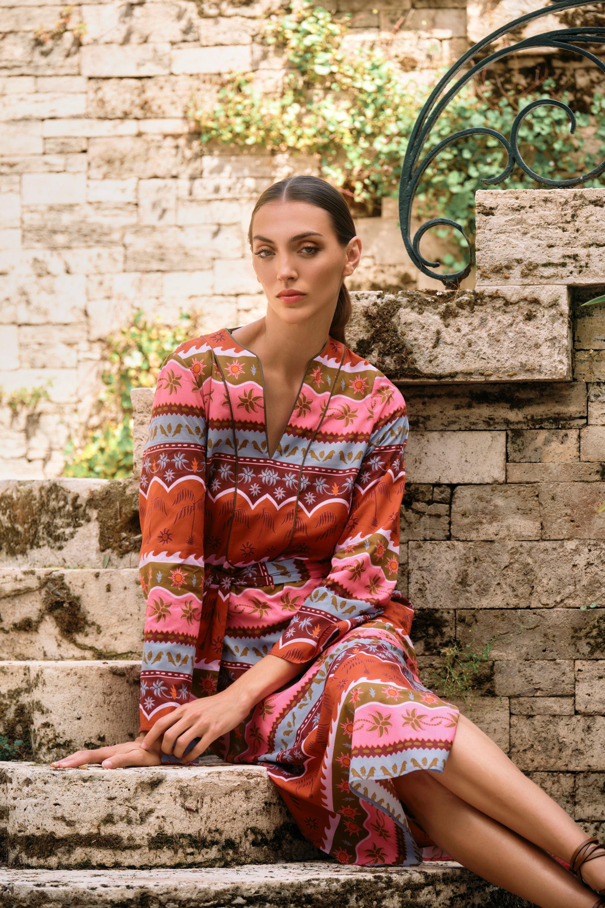 KAFTÁN ESTAMPADO NARANJA TROPICAL VEDHA