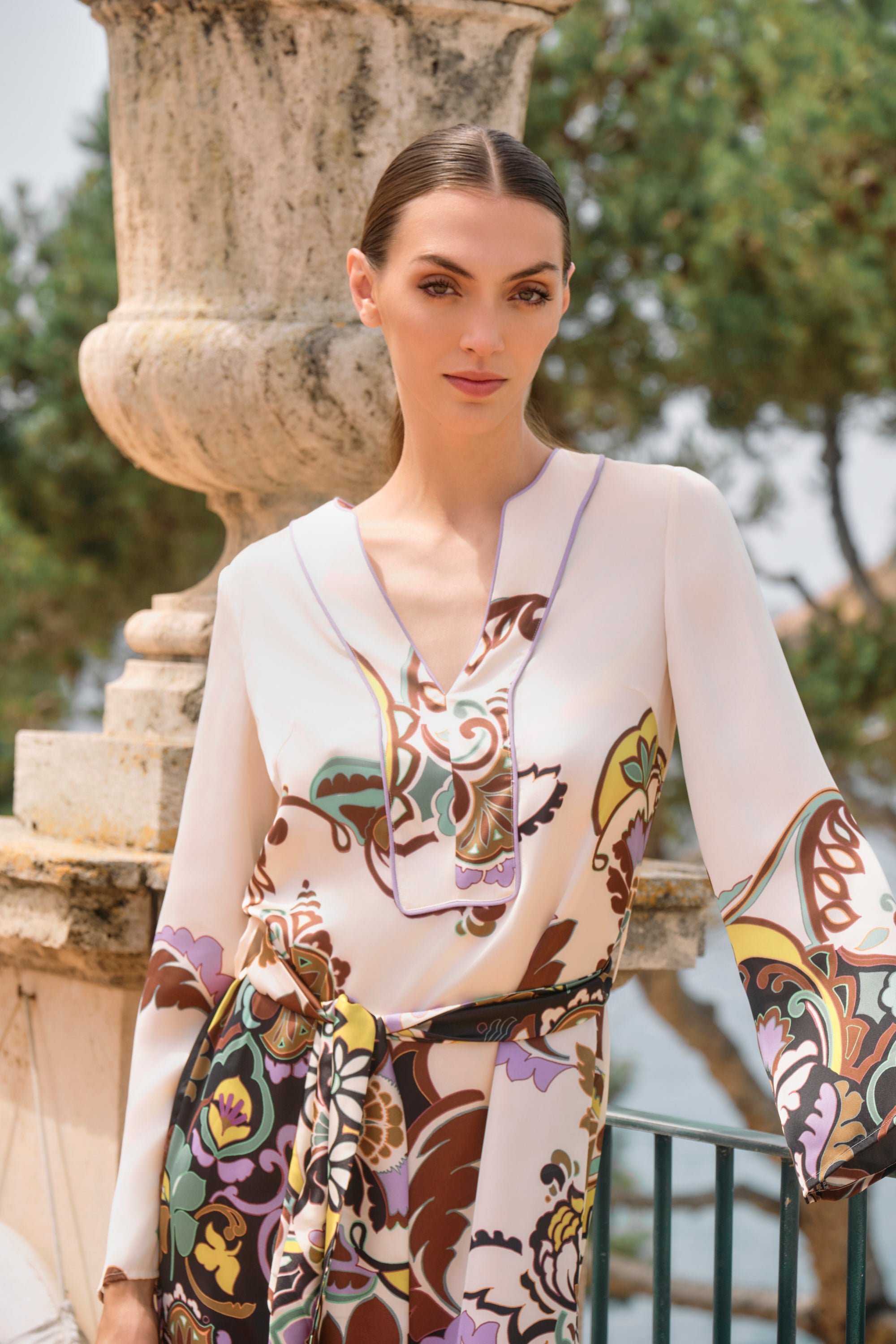 KAFTÁN ESTAMPADO VERDE VEDHA