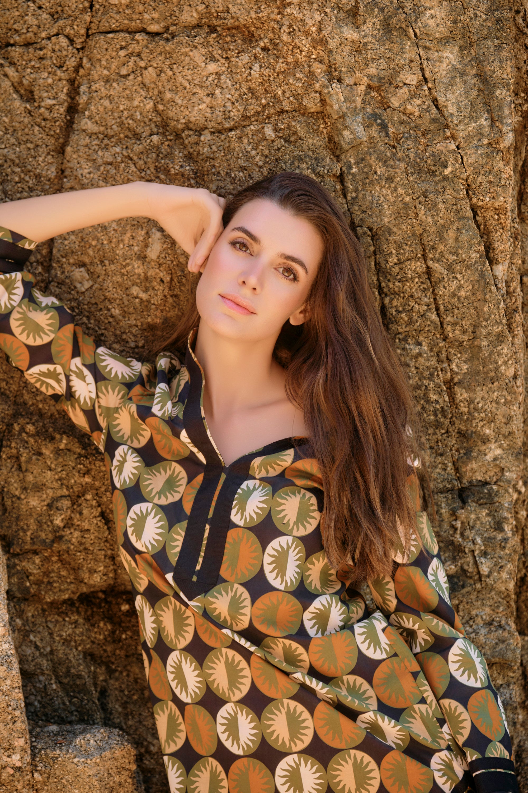 KAFTÁN CORTO ESTAMPADO SOLES TOSTADO CLAIRE