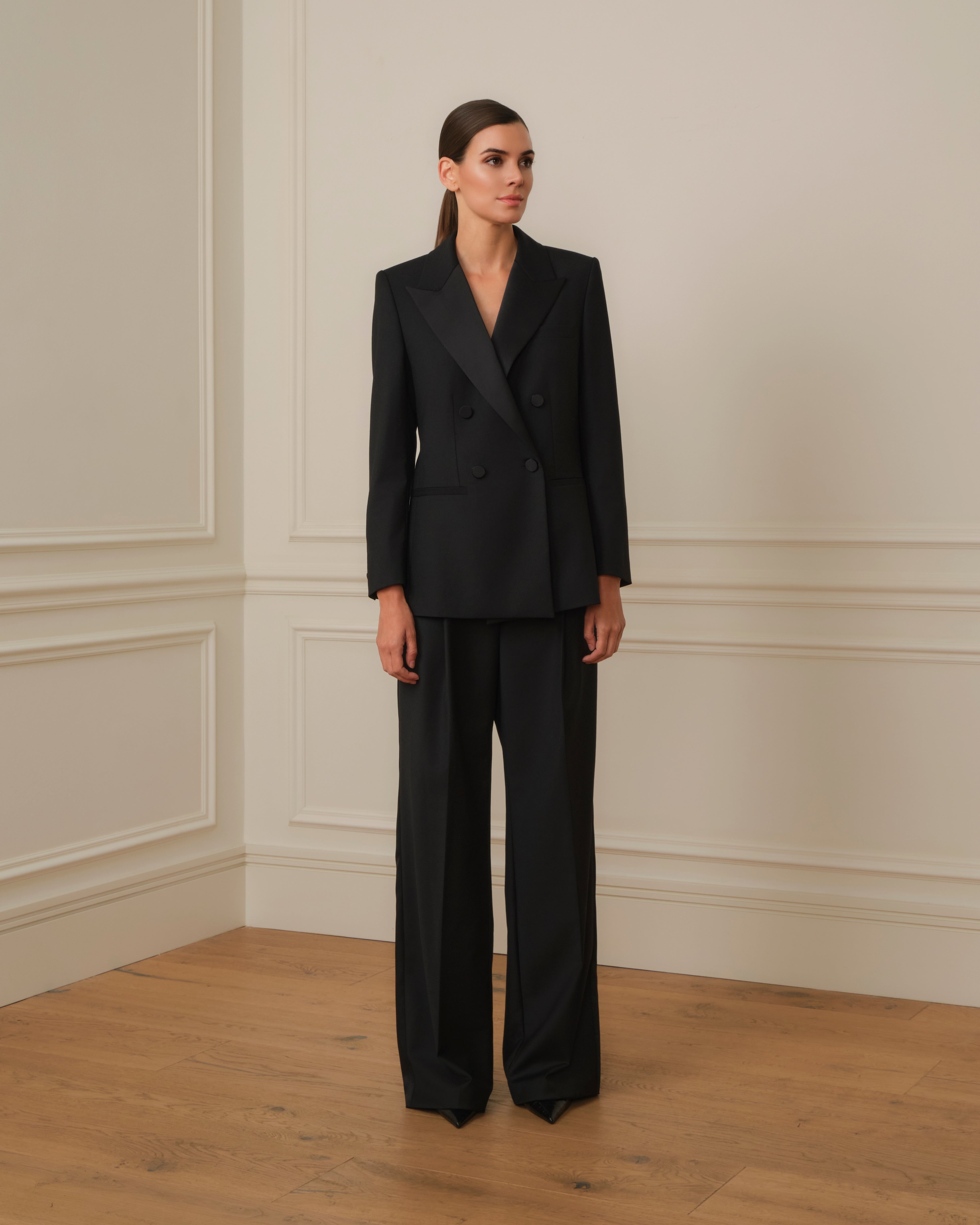 PRE-ORDER AMERICANA DE ESMOQUIN NEGRA