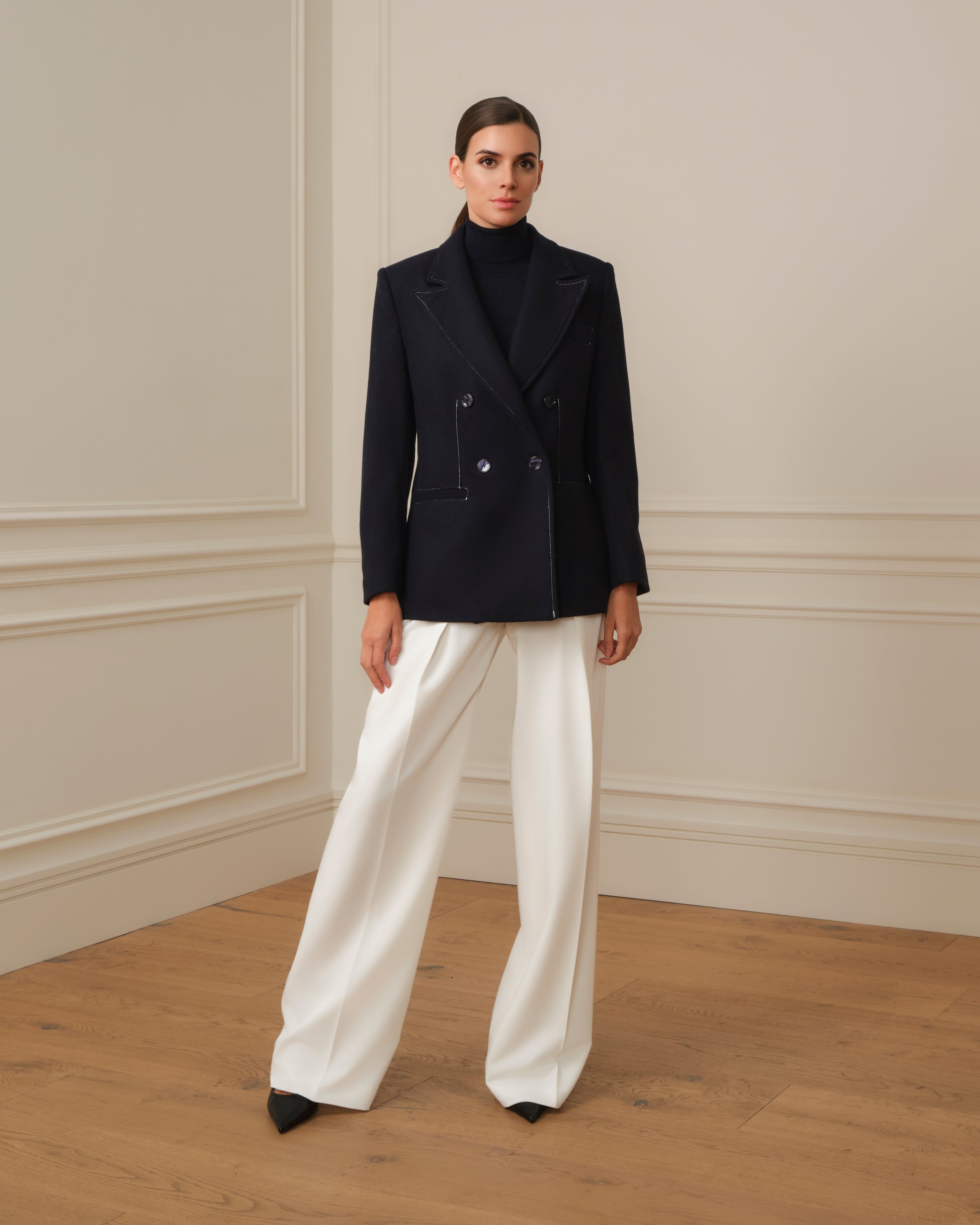 BLAZER CRUZADA CON COSTURAS VISTAS AZUL MARINO