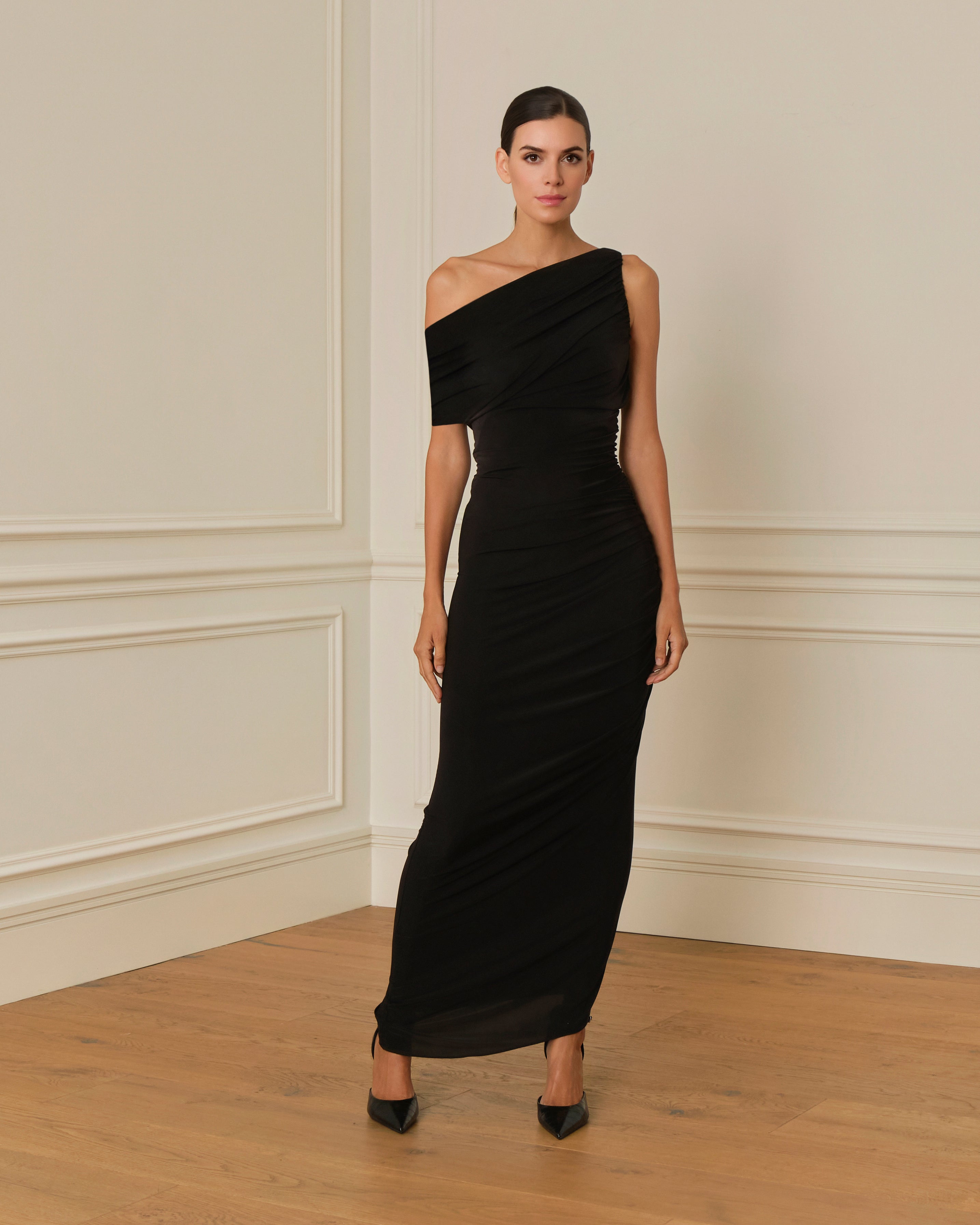 VESTIDO LARGO ASIMÉTRICO NEGRO