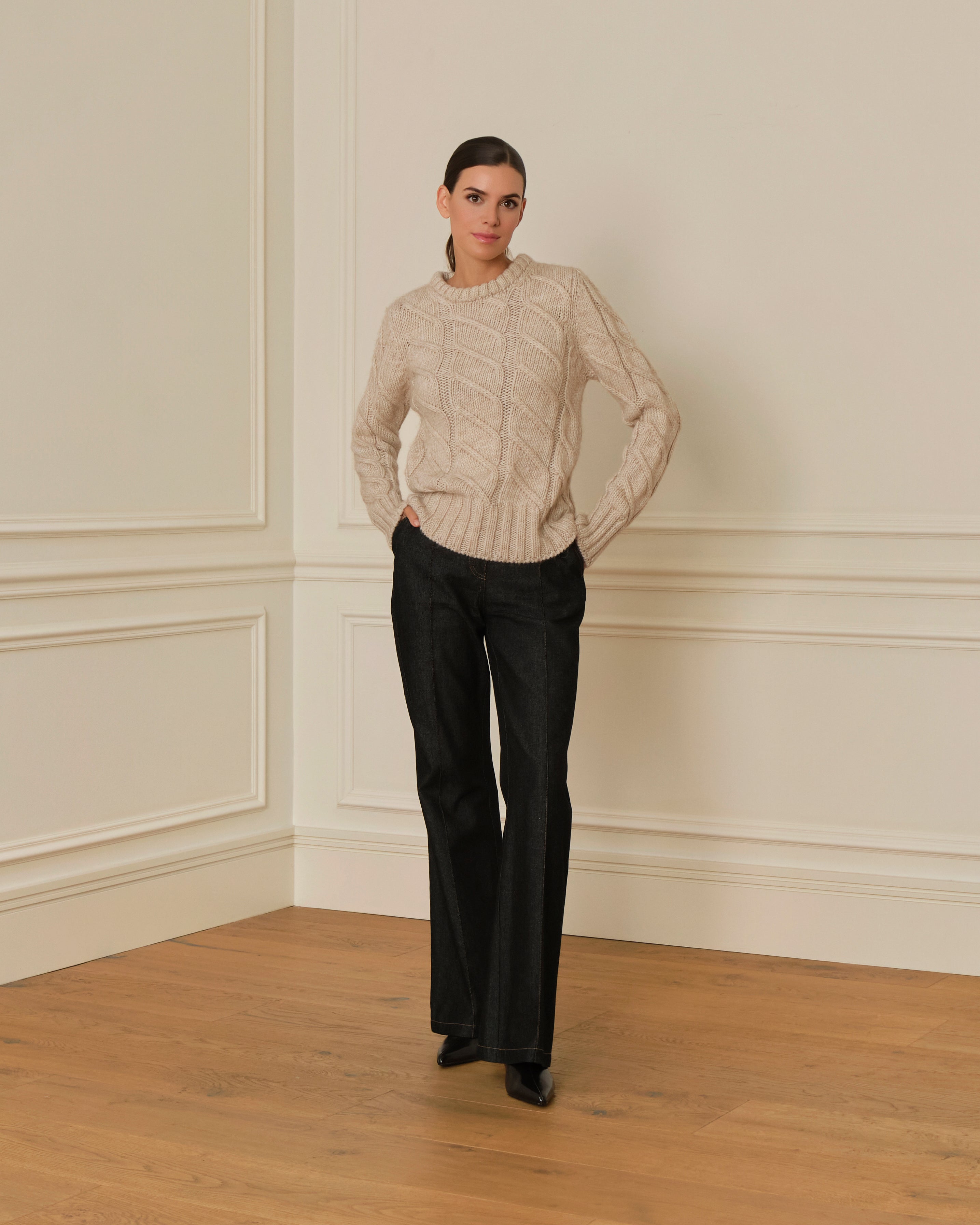 SUÉTER DE PUNTO TRENZADO BEIGE