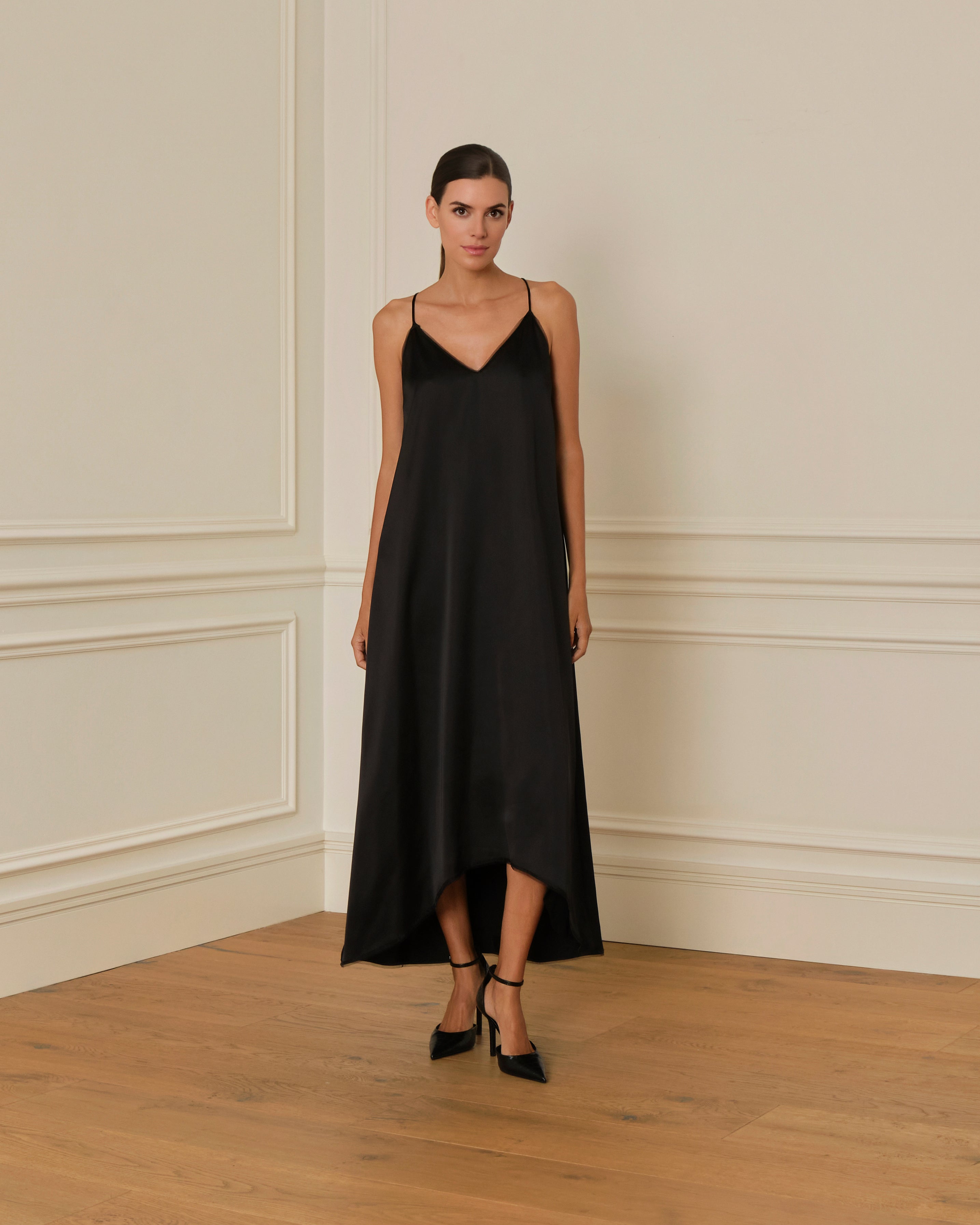 VESTIDO LENCERO NEGRO