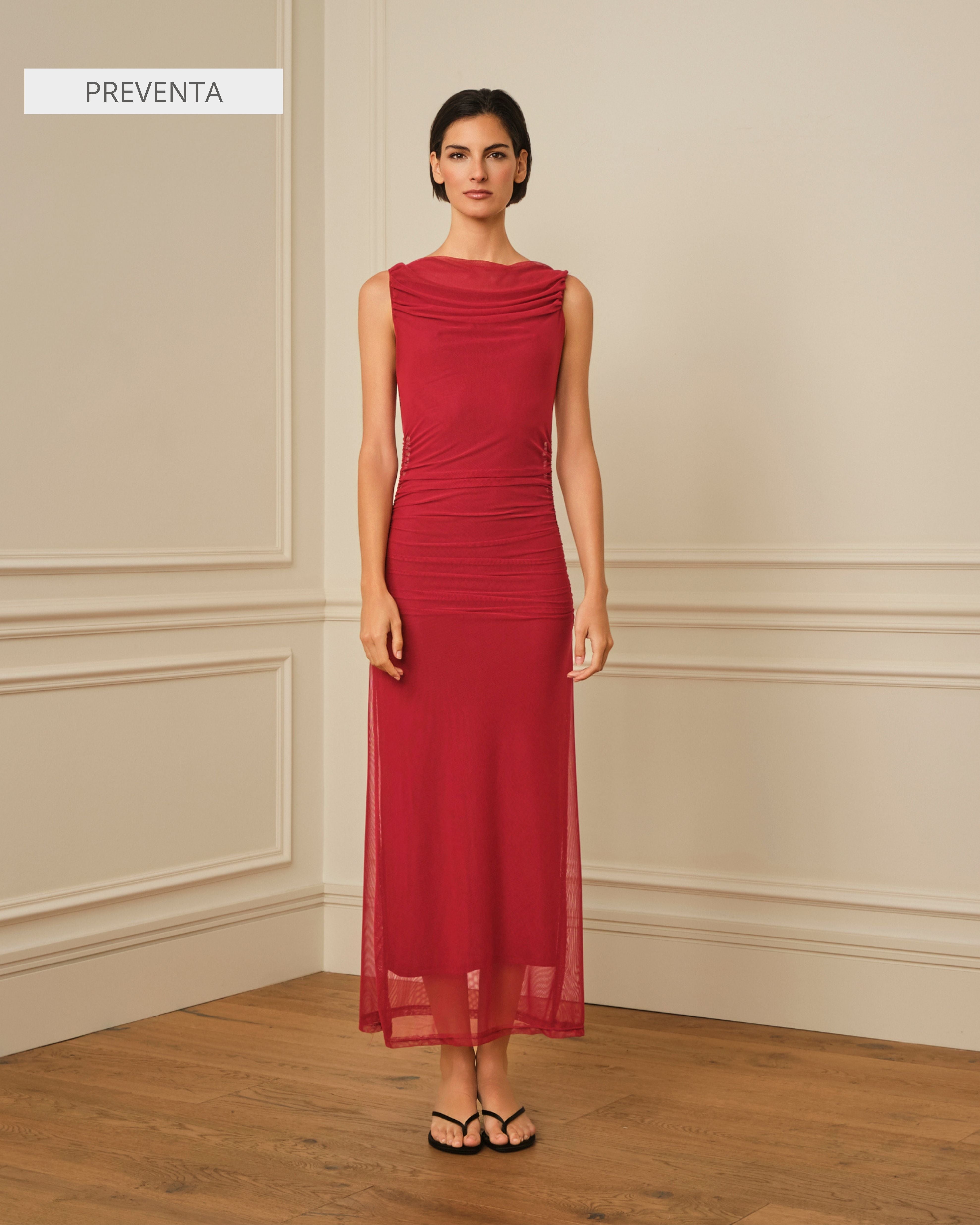 VESTIDO DE TUL CON ESCOTE DRAPEADO GRANATE