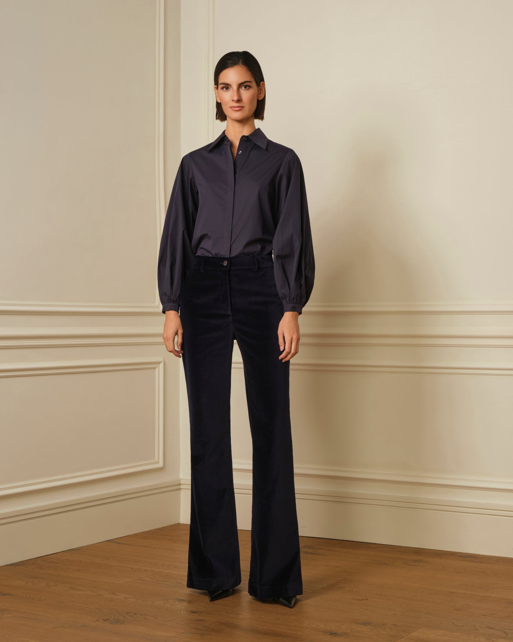 PANTALÓN FLARE DE TERCIOPELO NAVY