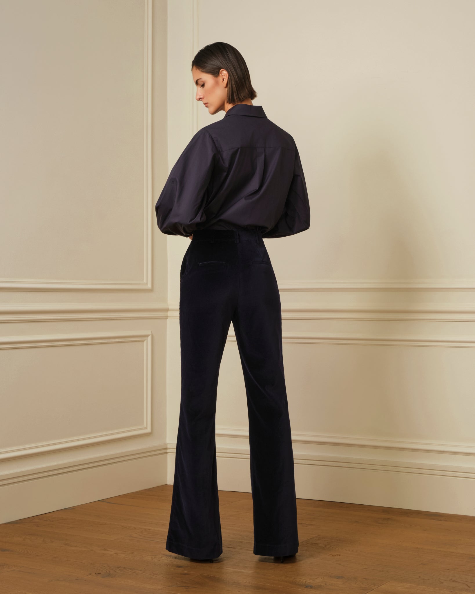 PANTALÓN FLARE DE TERCIOPELO NAVY