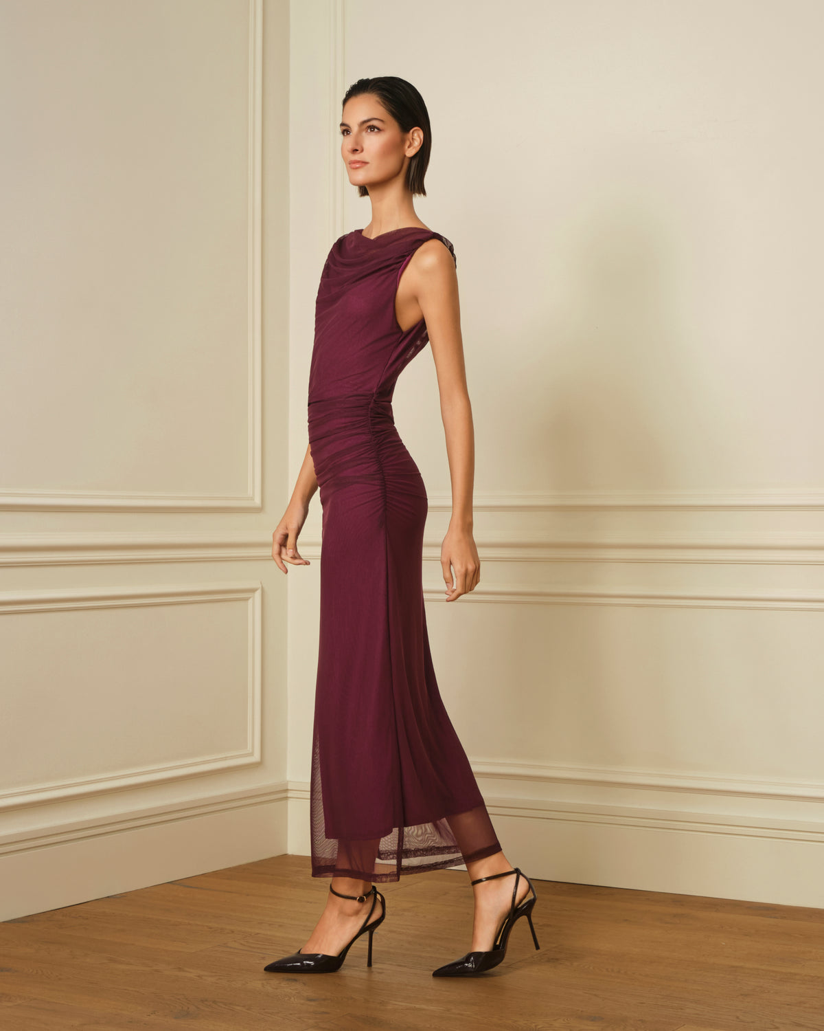 VESTIDO DE TUL CON ESCOTE DRAPEADO VIOLETA