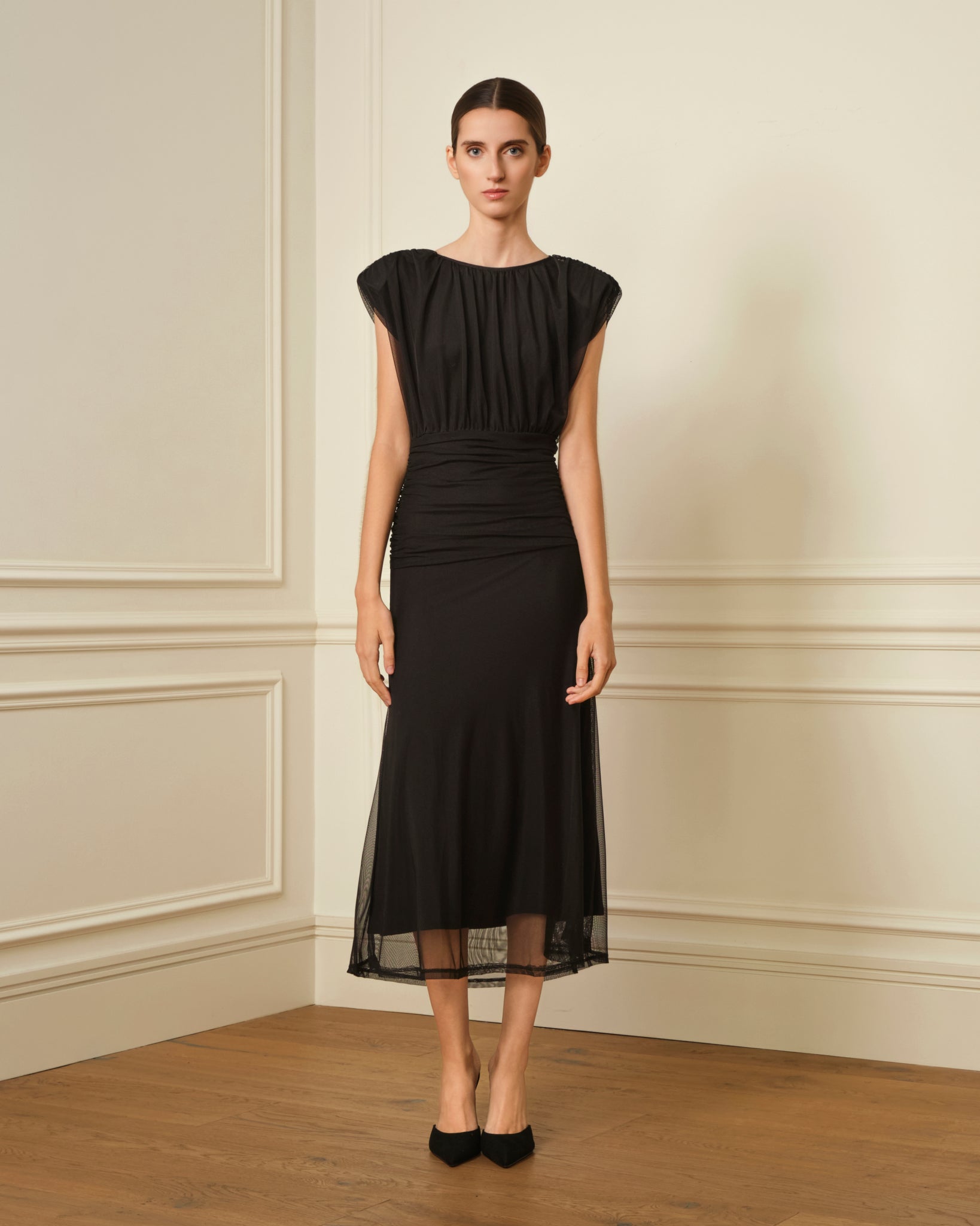 VESTIDO LARGO DRAPEADO HOMBRERAS NEGRO