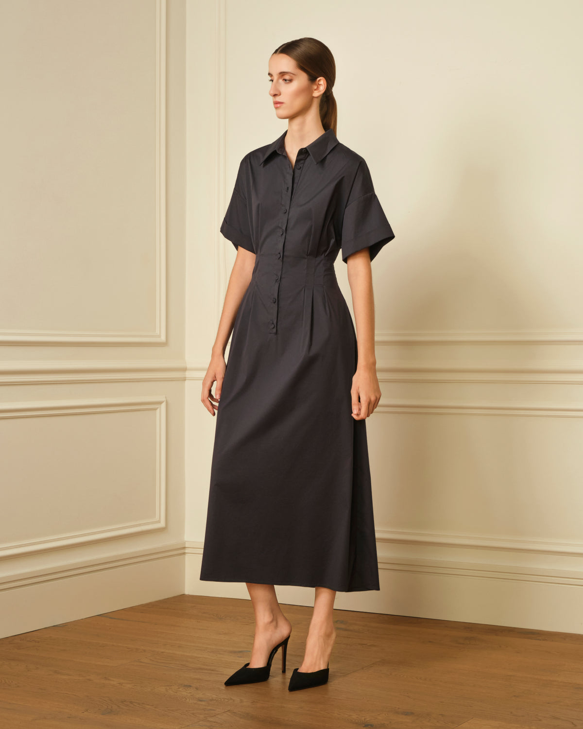 VESTIDO MIDI CAMISERO CON PINZAS