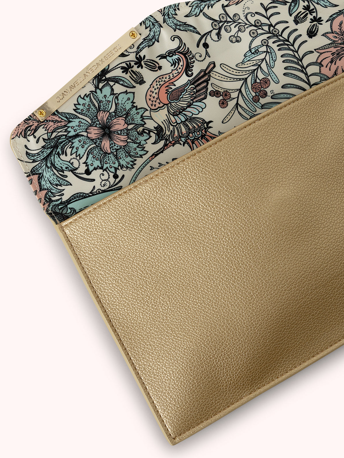 CLUTCH "SOBRE"  DORADO