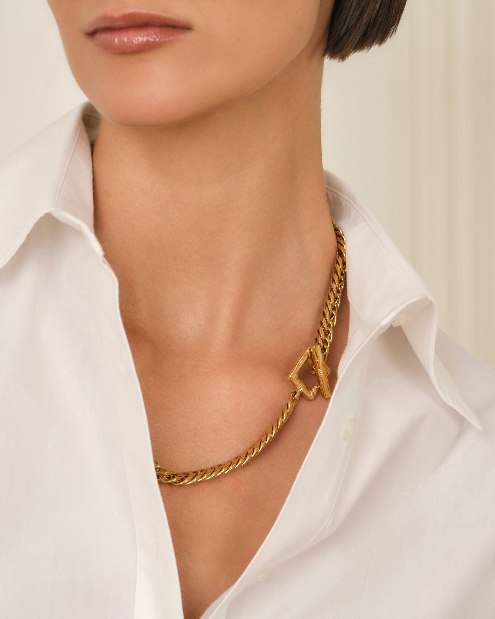 COLLAR CON CIERRE BAMBOO DORADO