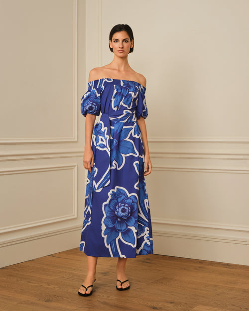 VESTIDO MIDI ESTAMPADO OFF SHOULDER AZUL