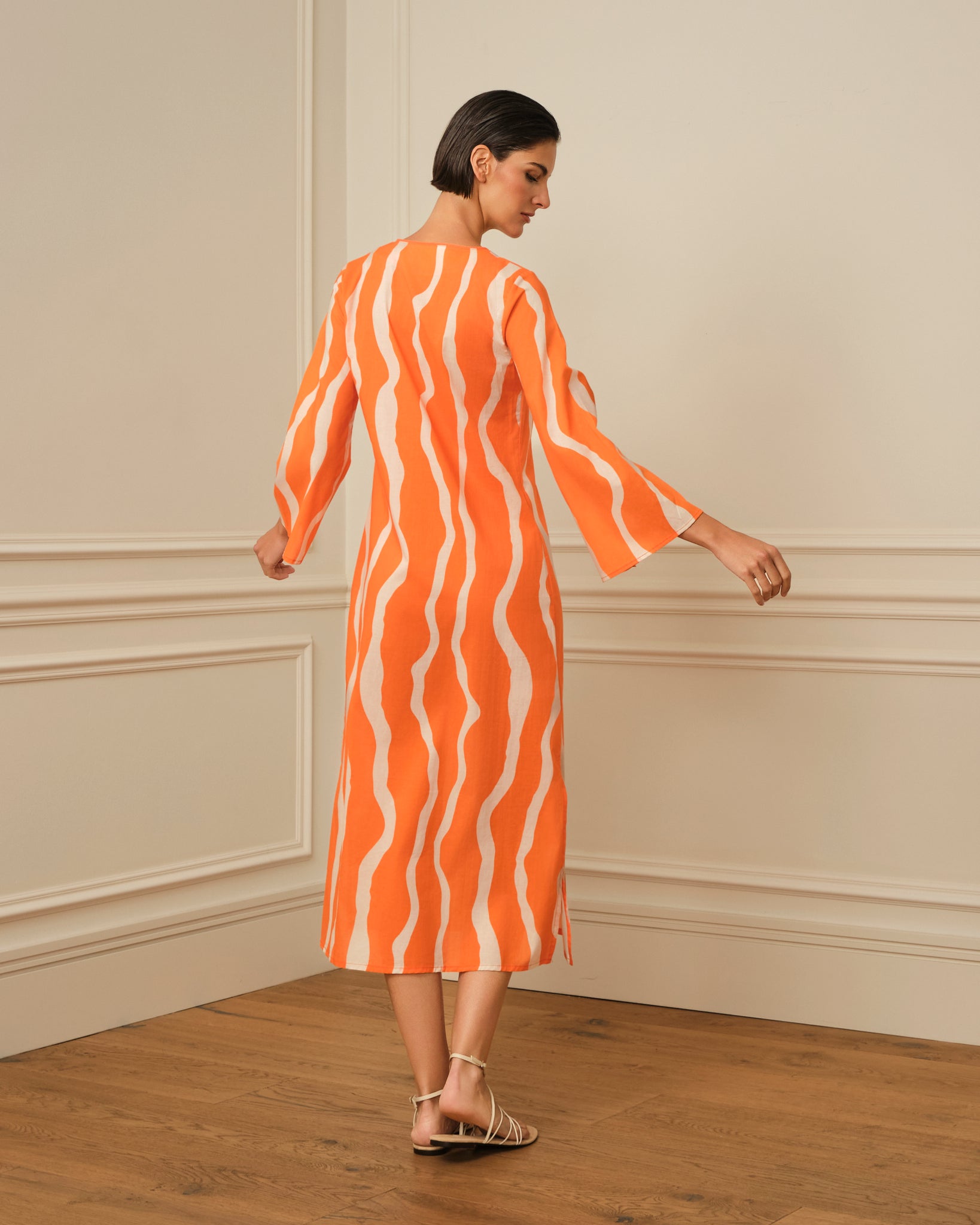 KAFTÁN ESTAMPADO DE LÍNEAS NARANJA