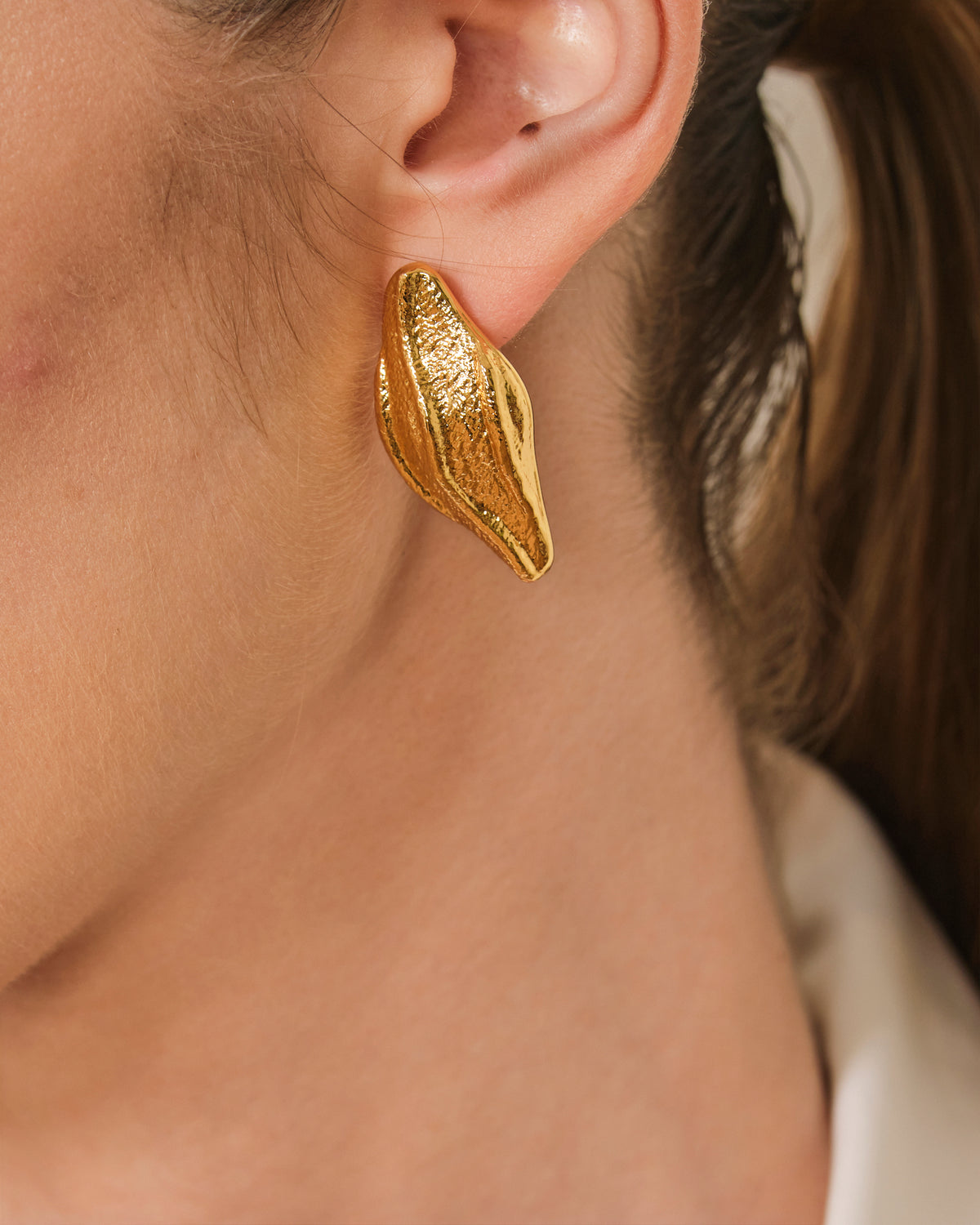 LEMON LEAF PENDIENTES GRANDES DORADOS