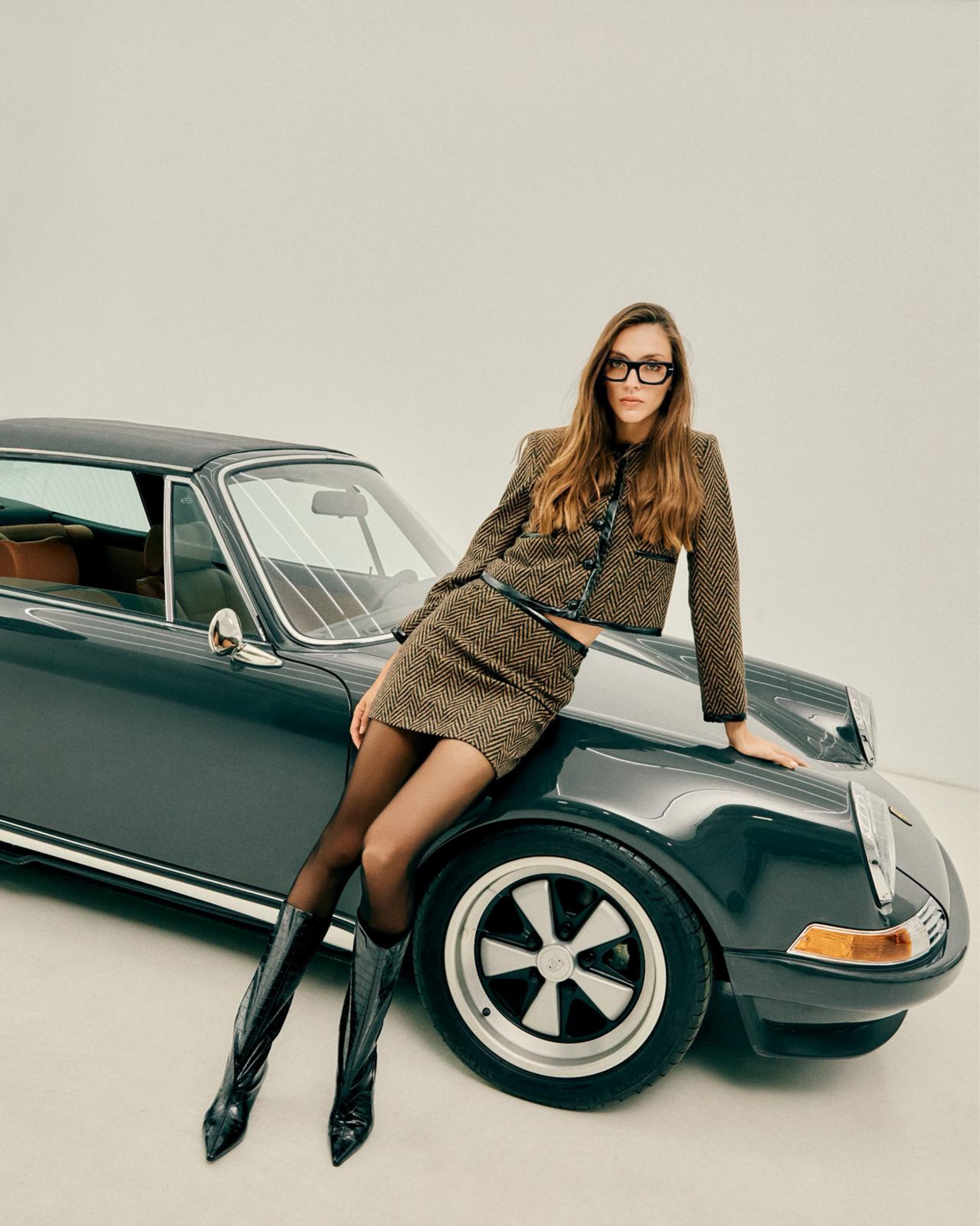 CHAQUETA CORTA MARRÓN