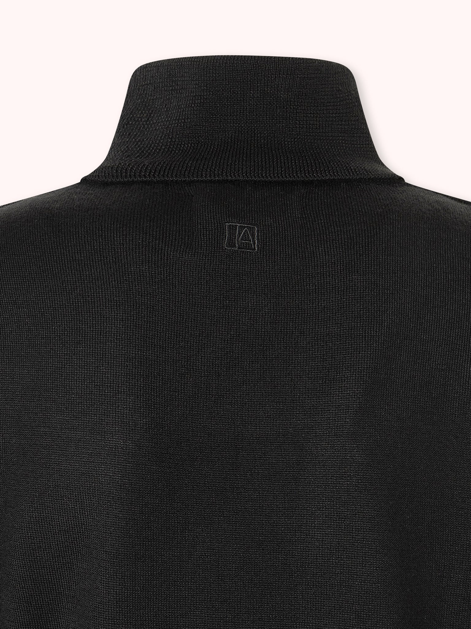 SUÉTER CUELLO CISNE MANGA LARGA NEGRO