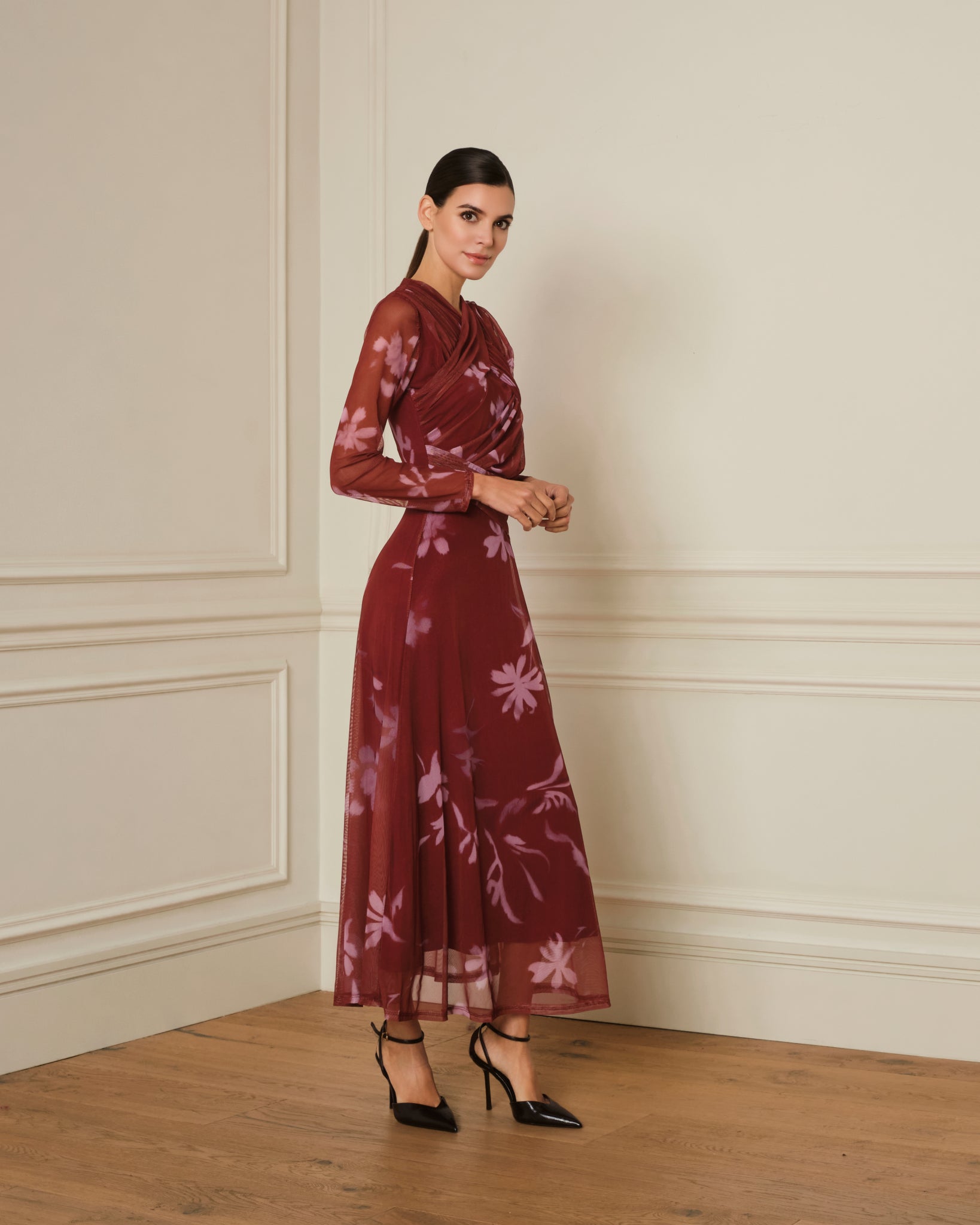 VESTIDO MANGA LARGA CON ESTAMPADO FLORAL ROJO