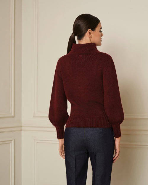 SUÉTER DE PUNTO CON CUELLO ALTO GRANATE
