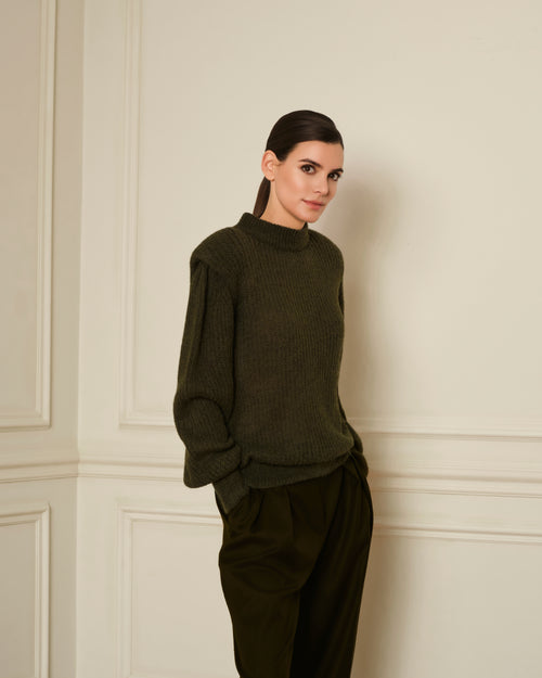 SUÉTER DE PUNTO CON CUELLO REDONDO VERDE