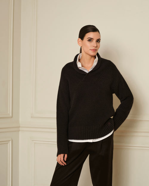 SUÉTER DE PUNTO CON CUELLO CHIMENEA MARRÓN