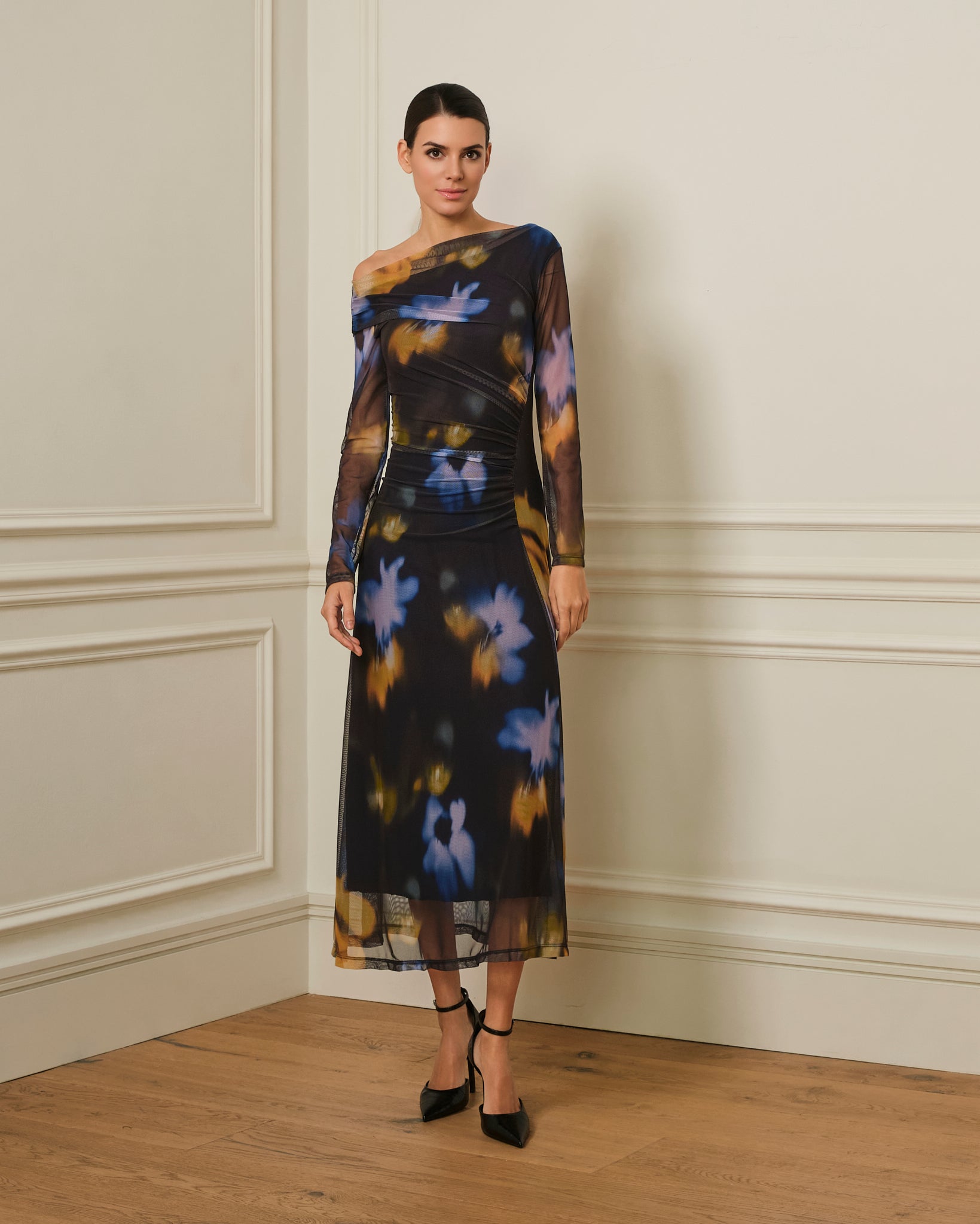 VESTIDO MANGA LARGA DRAPEADO CON ESTAMPADO