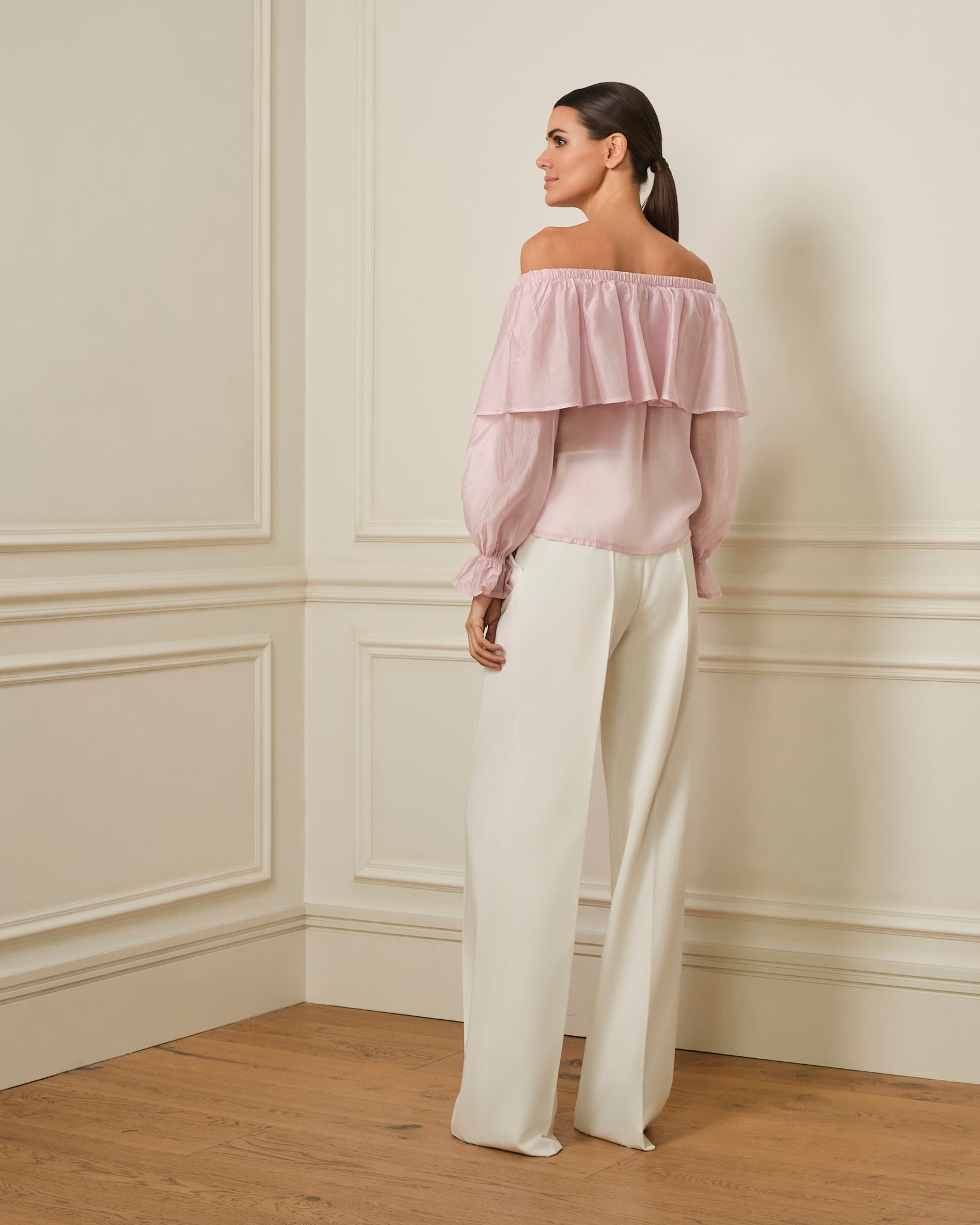 BLUSA OFF SHOULDER CON VOLANTE ROSA