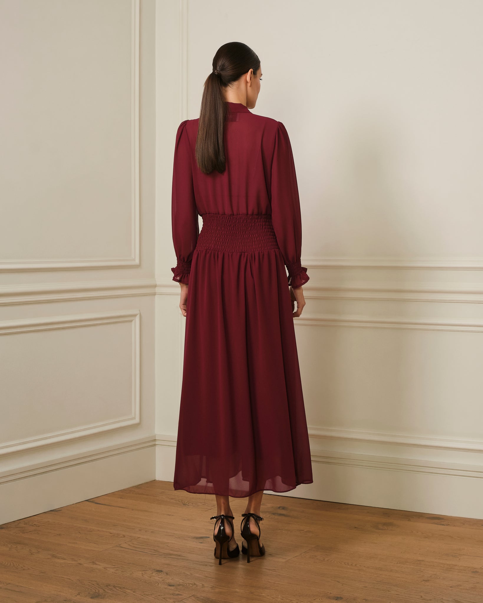 VESTIDO MANGA LARGA CON LAZADA BURDEOS