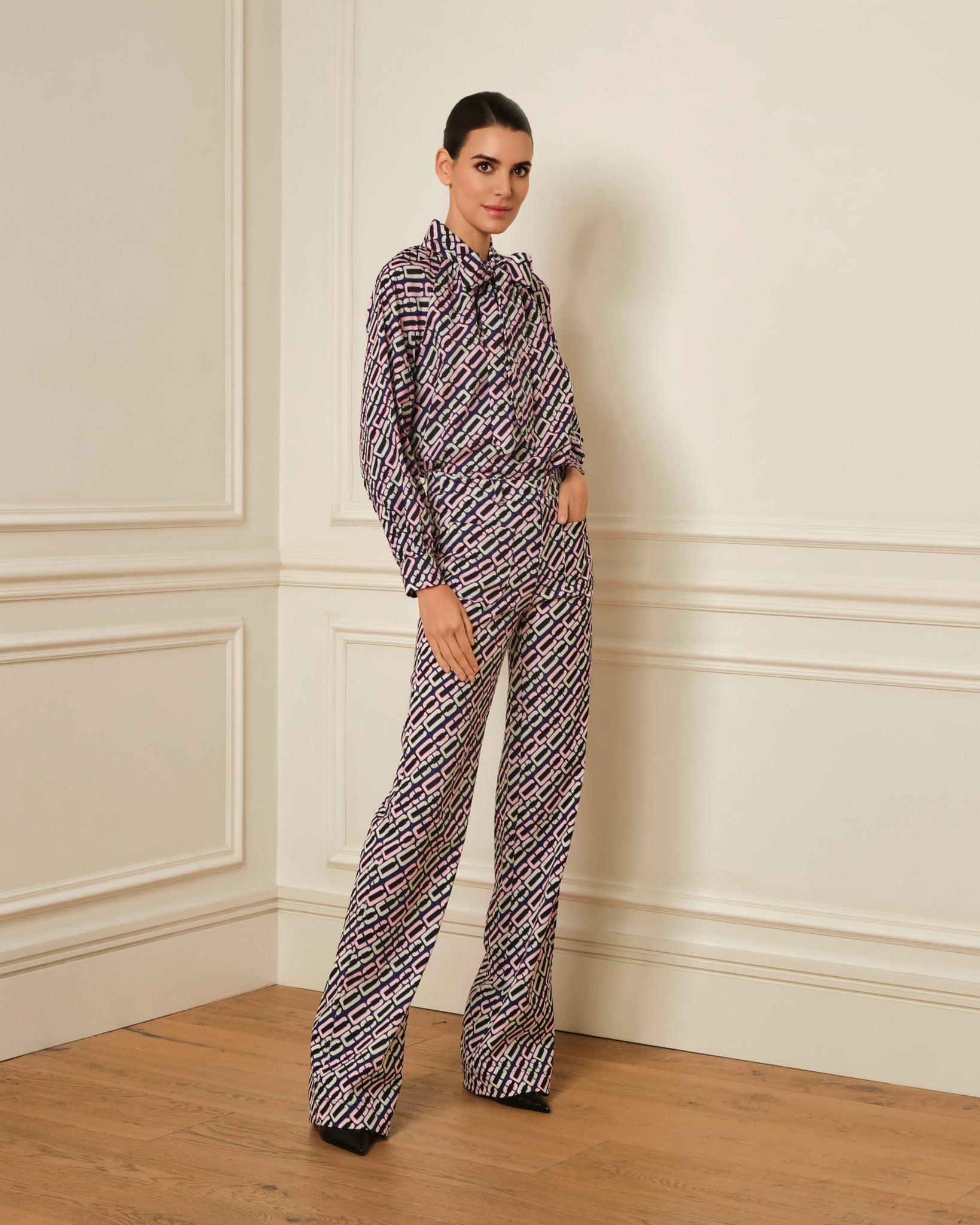 BLUSA MANGA ABULLONADA CON ESTAMPADO