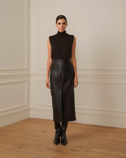 JERSEY SIN MANGAS CUELLO ALTO MARRÓN