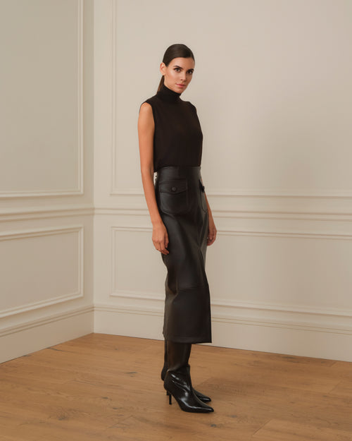 JERSEY SIN MANGAS CUELLO ALTO MARRÓN