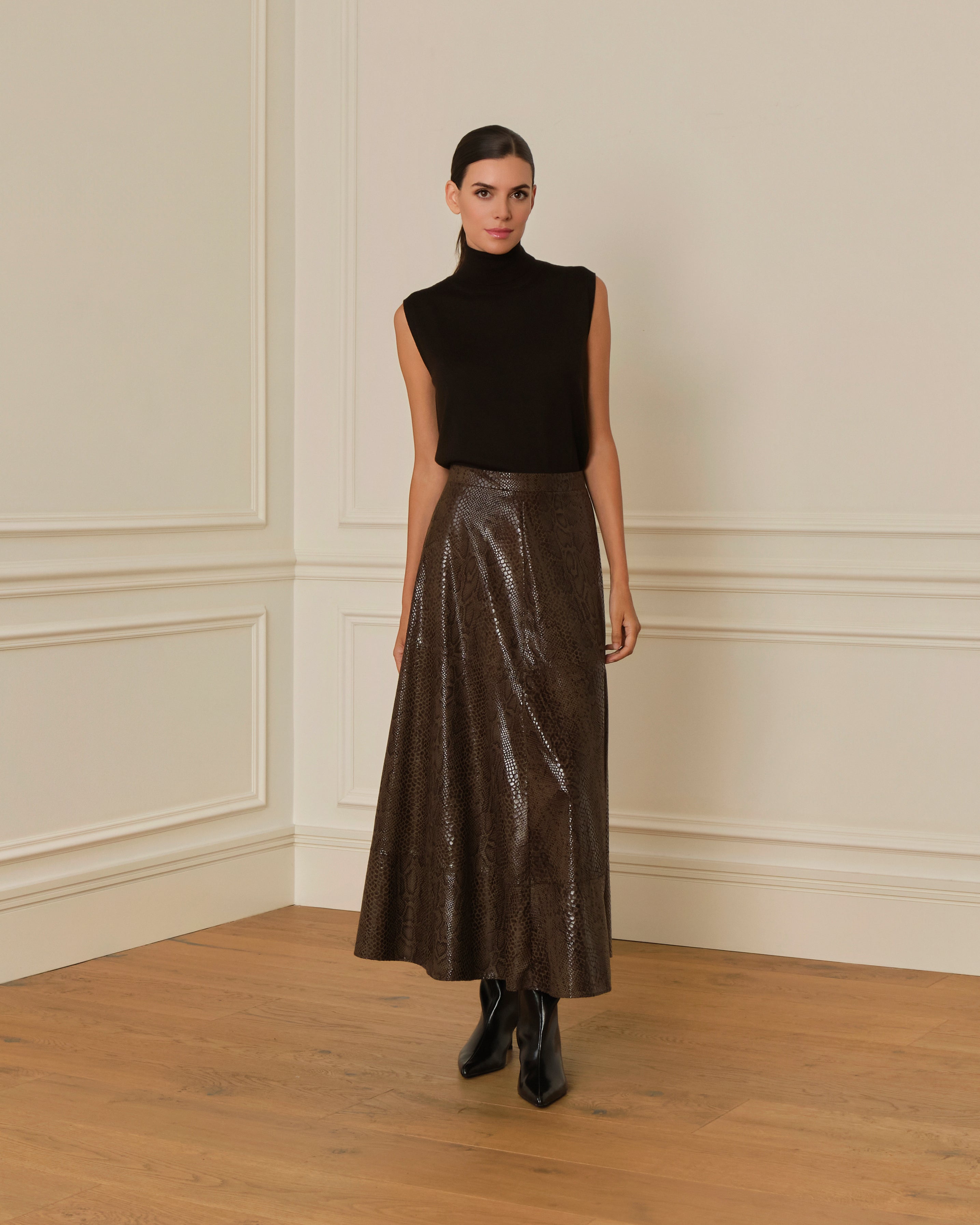 PRE-ORDER FALDA MIDI EFECTO PIEL DE PITÓN